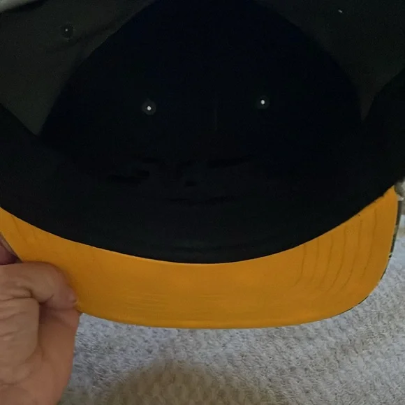 NEW Star Wars Men's Officially Licensed Mandalorian Baby Yoda Snapback Hat Cap - Picture 7 of 8